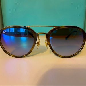 Raybans Sunglassess
